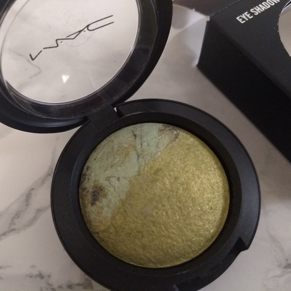 MAC COSMETICS Fresh Green Mix LE
